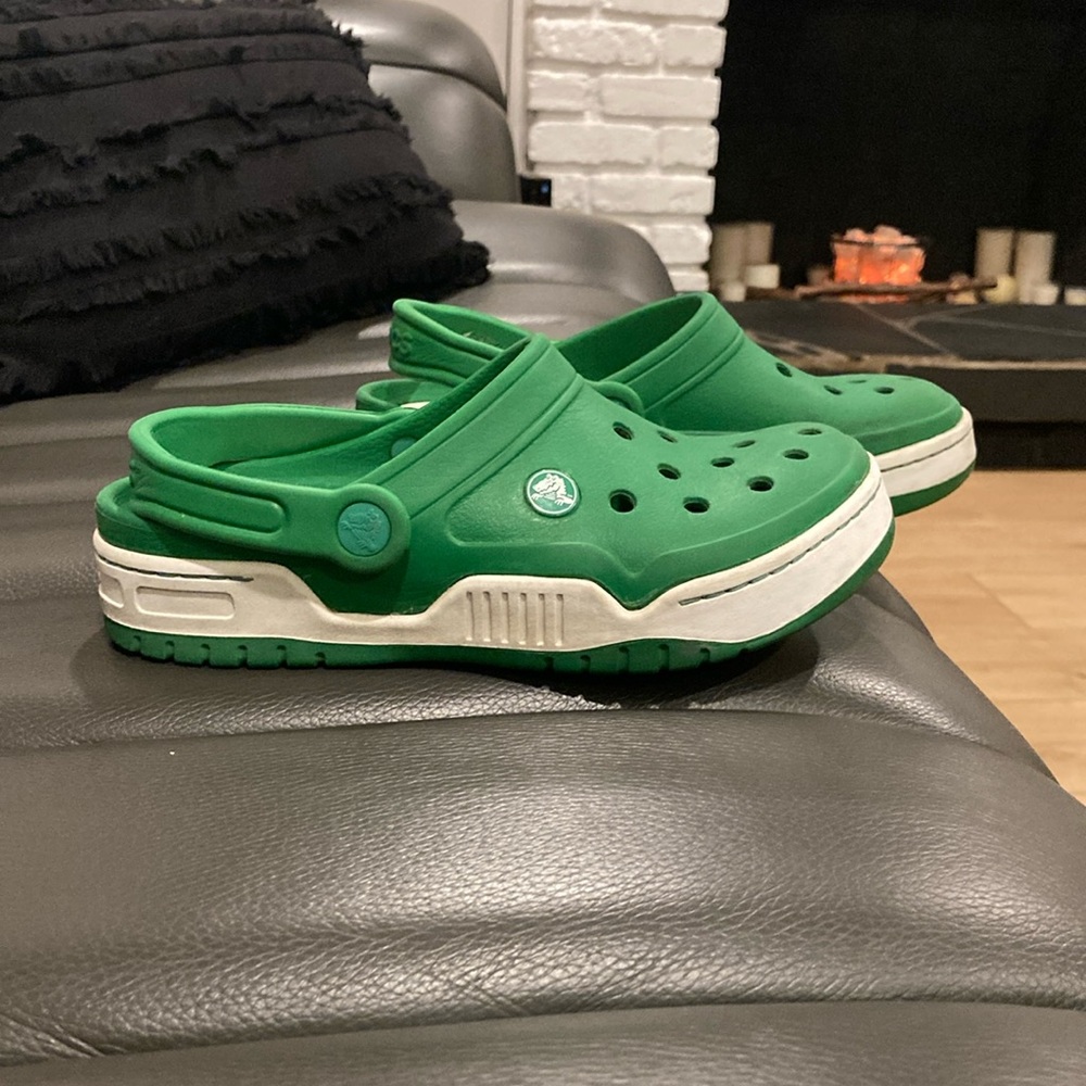Crocs  Clog Unisex Sandals Size men 5 Women 7
